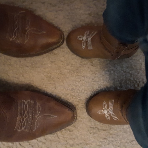 Meet your Posher, Natalee - Picture 4 of 4